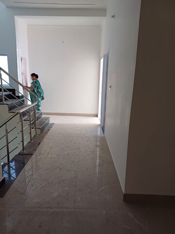 Room in 3 BHK Independent House at Kursi Road – for Sale