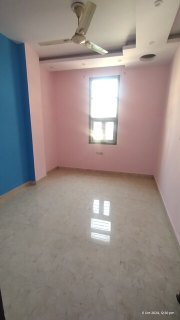 Building Lobby in 2 BHK Builder Floor at Uttam Nagar – for Sale