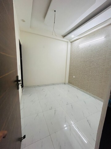 Room in 3 BHK Builder Floor at Sector 7 – for Sale