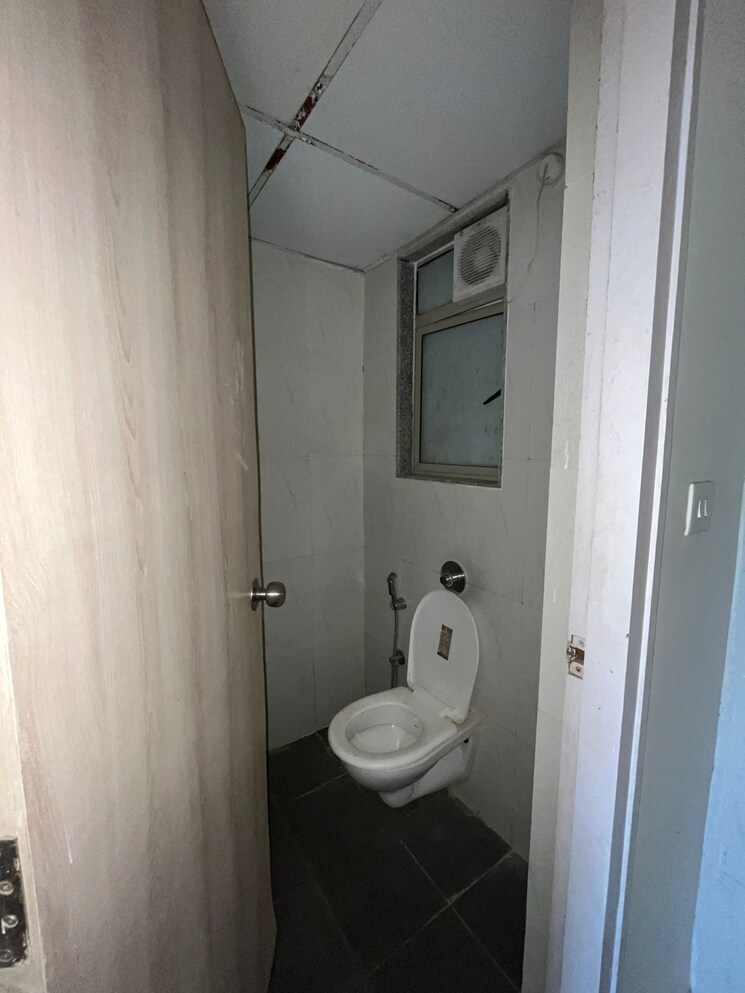 Bathroom, lodha-casa-rio 1 Bedroom 594 Sq.Ft. Apartment In Dombivli East Thane 7681847