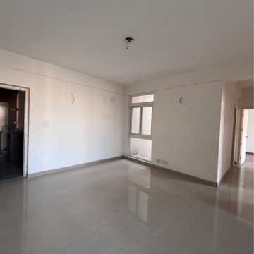 Room in 2 BHK Apartment at Klj Platinum Heights, Sector 77 – for Sale