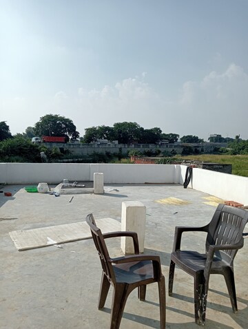 Master Bedroom in 3 BHK Villa at Gomti Nagar – for Sale