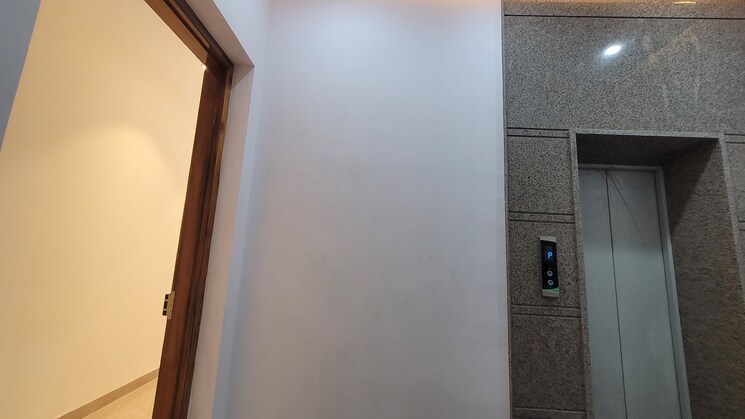 Room, vivek vihar phase 1 4 Bedroom 2250 Sq.Ft. Builder Floor In Vivek Vihar Phase 1 Delhi 7682286