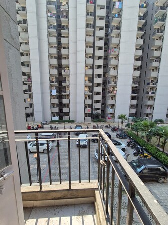 1 BHK Apartment For Resale in Signature Solera Apartment Sector 107 Gurgaon  7682391