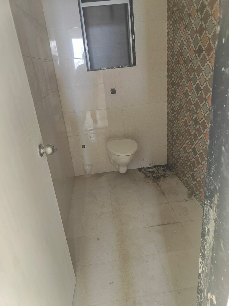 Bathroom, sanghvi-aaditya-heights 2 Bedroom 785 Sq.Ft. Apartment In Tardeo Mumbai 7682471