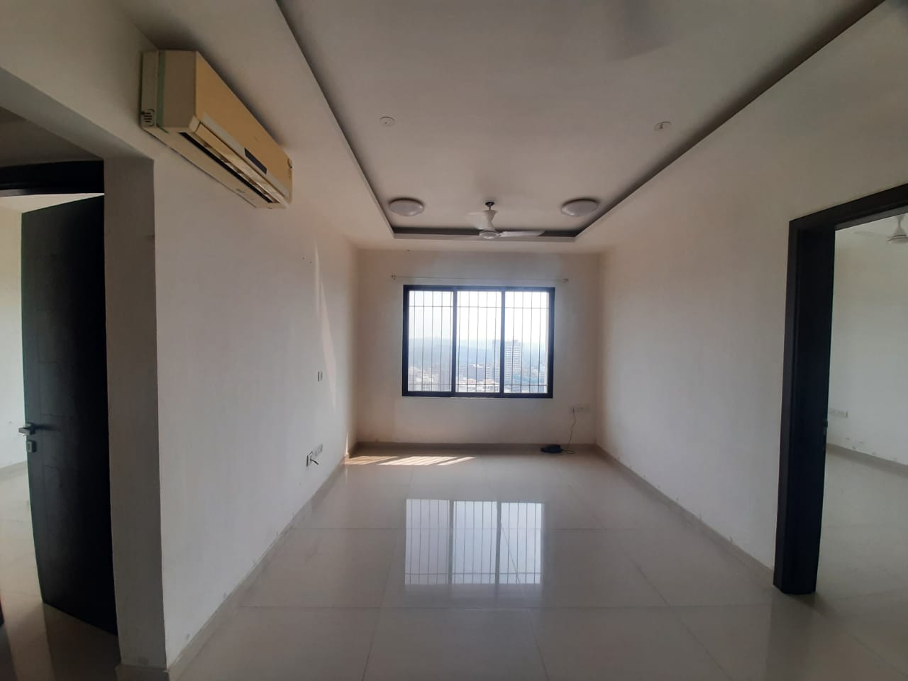 2 BHK Apartment For Rent in Lalani Grandeur Goregaon East Mumbai  7682472