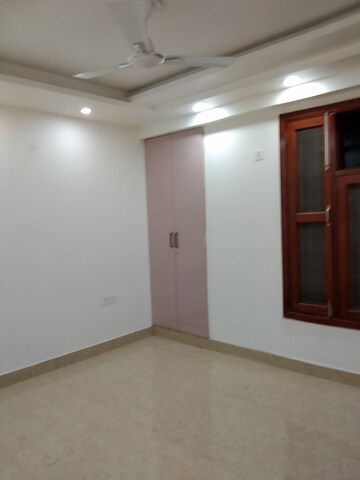 Room in 3 BHK Apartment at Mehrauli – for Sale