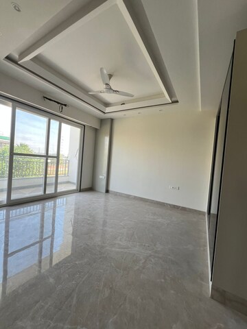 Room in 4 BHK Builder Floor at Ansal API Versalia, Sector 67a – for Sale