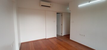 Room in 2 BHK Apartment at Godrej The Trees, Vikhroli East – for Rent