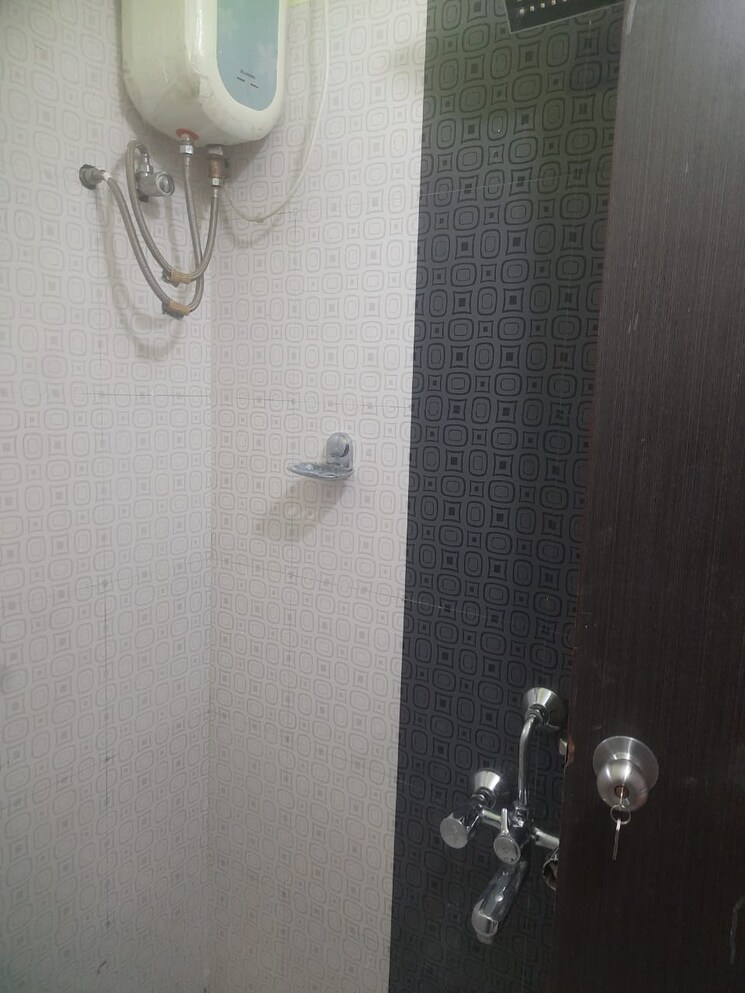 Bathroom, casa-pallacio 1 Bedroom 600 Sq.Ft. Apartment In Viman Nagar Pune 7682731