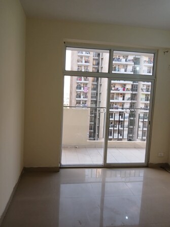 2.5 BHK Apartment For Resale in Gaur City 2 - 10th Avenue Noida Ext Sector 16c Greater Noida  7682776