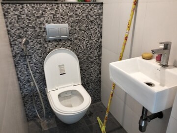 Bathroom in 1 BHK Apartment at Lodha Casa Maxima, Mira Road East – for Sale