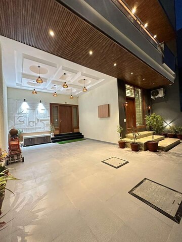 Parking in 5 BHK Independent House at Vaishali Nagar – for Sale
