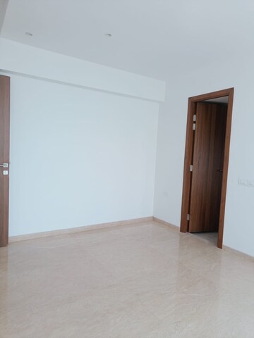 Room in 3 BHK Apartment at Hiranandani Lake Enclave, Ghodbunder Road – for Sale