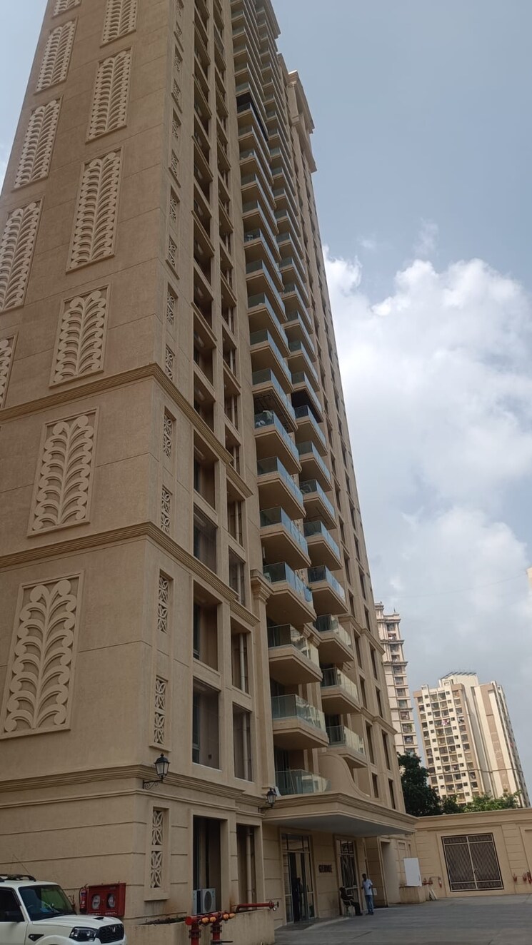 Exterior View, hiranandani-lake-enclave-glendale 3 Bedroom 1200 Sq.Ft. Apartment In Ghodbunder Road Thane 7683226