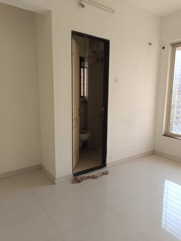 Room in 1 BHK Apartment at Woods Pinewoods, Ghodbunder Road – for Sale