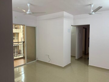 रेसिडेन्शियल फ्लॅट वर्ग फुट फॉर रेंट इन दहिसर ईस्ट मुंबई  7683299