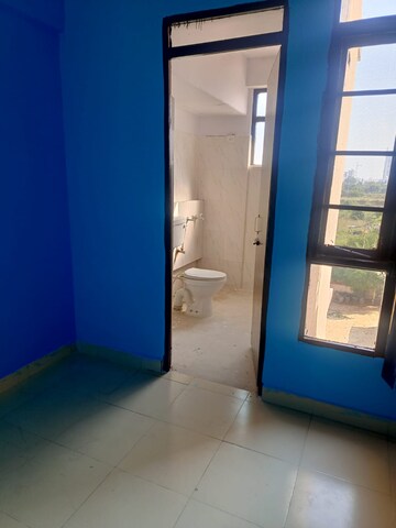 Room in 2 BHK Apartment at Conscient Habitat 78, Sector 78 – for Sale