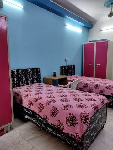 Bedroom in 3 BHK Builder Floor at BPTP Parkland, Sector 75 – for Sale