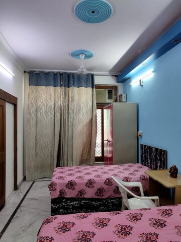 Bedroom in 3 BHK Builder Floor at BPTP Parkland, Sector 75 – for Sale