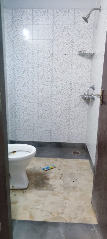 Bathroom in 3 BHK Builder Floor at BPTP Elite Floors, Sector 83 – for Sale