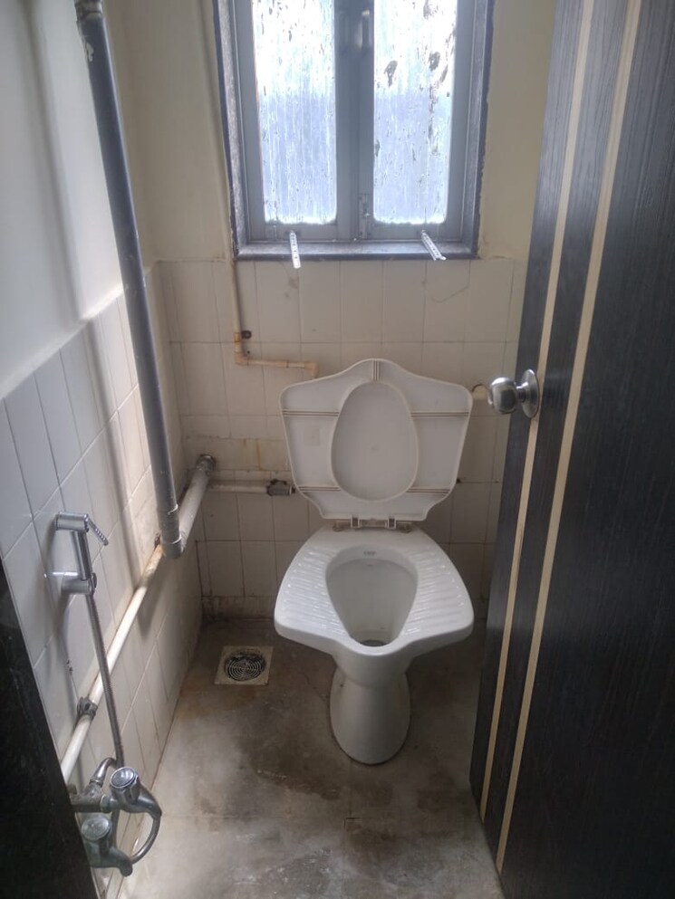 Bathroom, winspace-amar-chs 2 Bedroom 590 Sq.Ft. Apartment In Andheri East Mumbai 7683911