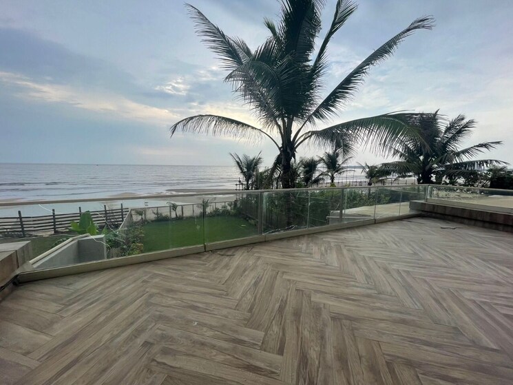 Garden, mittal-ruia-park 4 Bedroom 5500 Sq.Ft. Villa In Juhu Mumbai 7684088