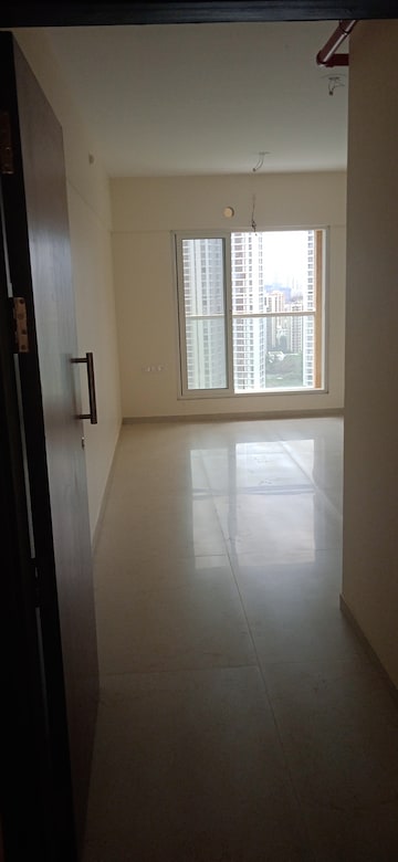 Room in 2 BHK Apartment at Dosti West County Phase 4 Dosti Pine, Balkum Pada – for Sale