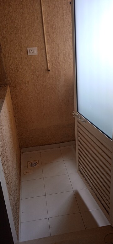 Bathroom in 2 BHK Apartment at Dosti West County Phase 4 Dosti Pine, Balkum Pada – for Sale