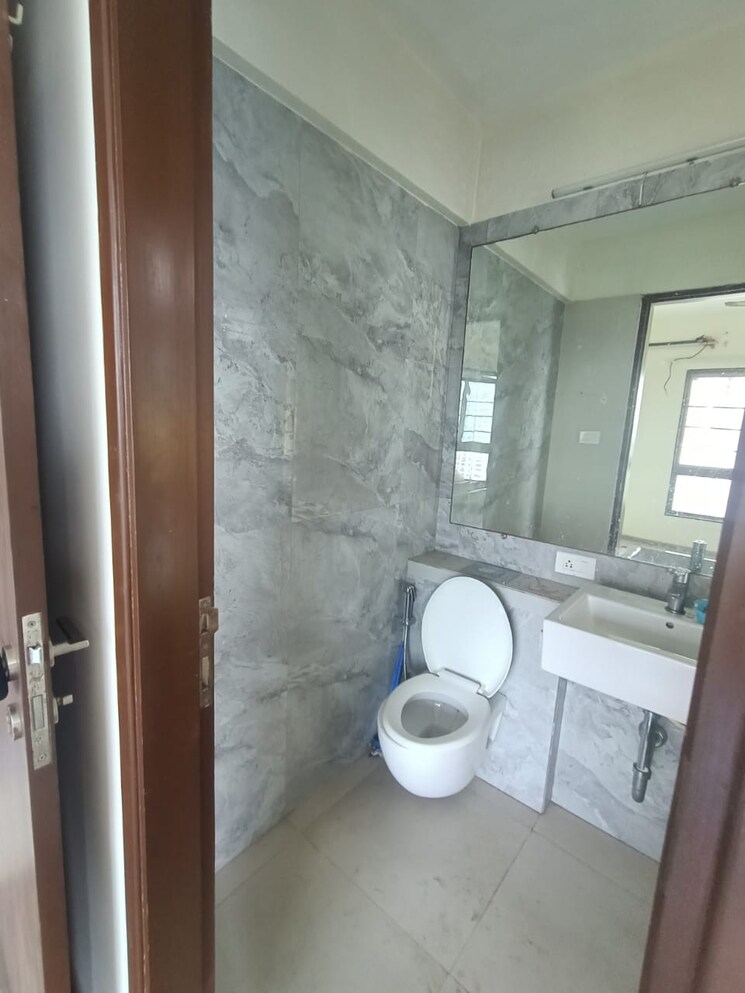 Bathroom, the-wadhwa-atmosphere 2 Bedroom 730 Sq.Ft. Apartment In Mulund West Mumbai 7684188
