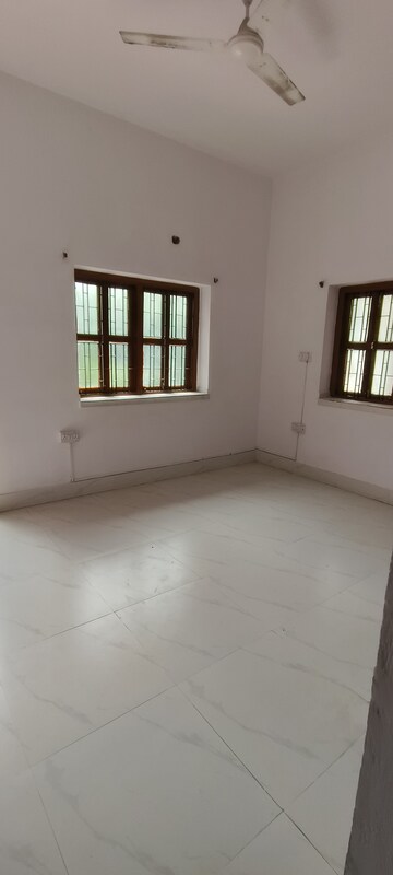 Commercial Office Space 1400 Sq.Ft. For Rent in Boring Road Patna  7541084