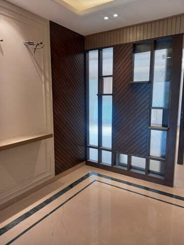 Room in 4 BHK Builder Floor at SS The Lilac, Sector 49 – for Sale