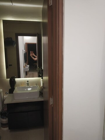 Furnished Amenities in 4 BHK Apartment at Ireo Skyon, Sector 60 – for Sale