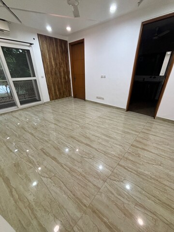 रेसिडेंशियल बिल्डर फ्लोर वर्ग यार्ड फॉर रेंट इन सोमी नगर दिल्ली  7685029