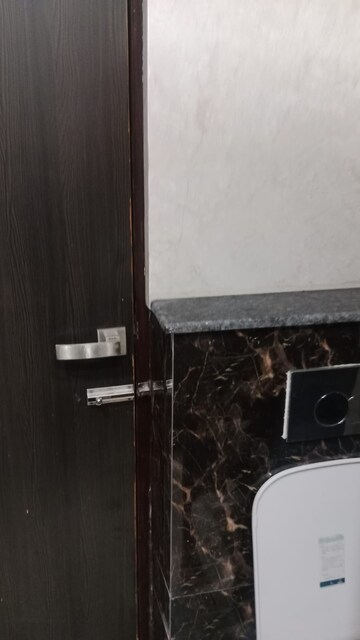 Furnished Amenities in 4 BHK Builder Floor at Sector 85 – for Sale