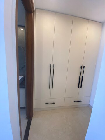 Furnished Amenities in 3 BHK Apartment at Sector 117 – for Sale