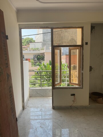 Room in 1 BHK Builder Floor at Maidan Garhi – for Sale