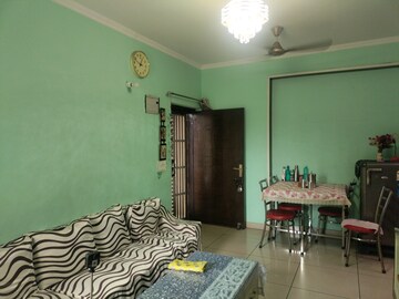 Living Room in 2 BHK Apartment at Panchsheel Greens, Sector 16 Greater Noida – for Sale