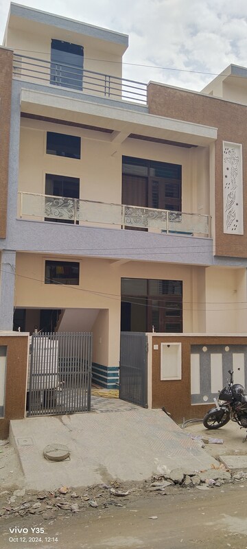 4 BHK Villa For Sale in Kalwar Road
