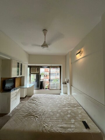 3 BHK Apartment For Sale in Bandra West