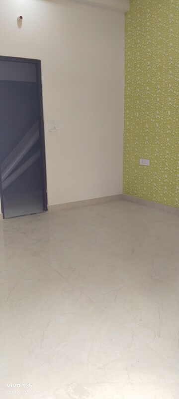Bedroom in 4 BHK Villa at Kalwar Road – for Sale