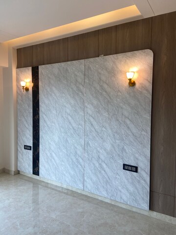 Room in 4 BHK Builder Floor at Sector 57 – for Sale