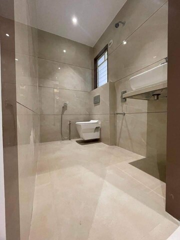 Bathroom in 2 BHK Apartment at Platinum 53 West, Andheri West – for Sale