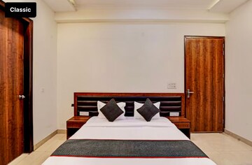 Room in  Pg at Sector 70 – for Rent