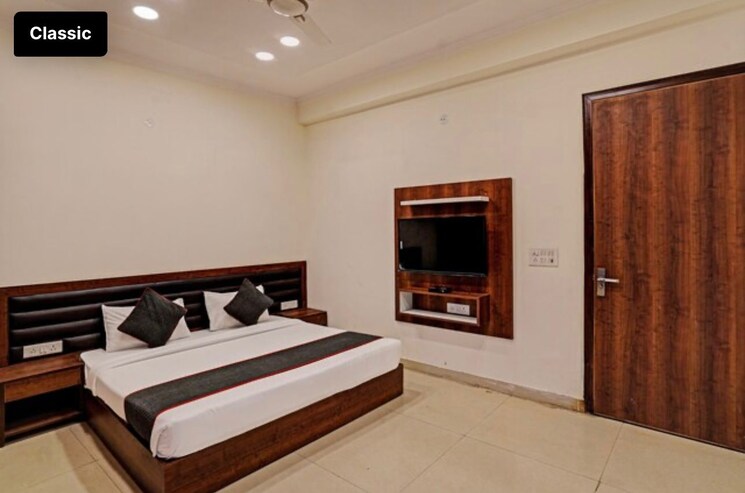 Room, sector 70 Pg For Boys & Girls In Sector 70 7686115