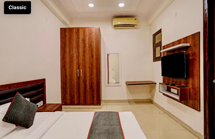 Room, sector 70 Pg For Boys & Girls In Sector 70 7686115