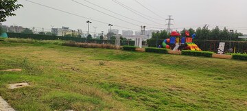  Plot – Garden View at BPTP District, Sector 81 - for Sale
