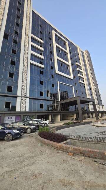  Office Space in IT/SEZ For Sale in Knowledge Park V Greater Noida