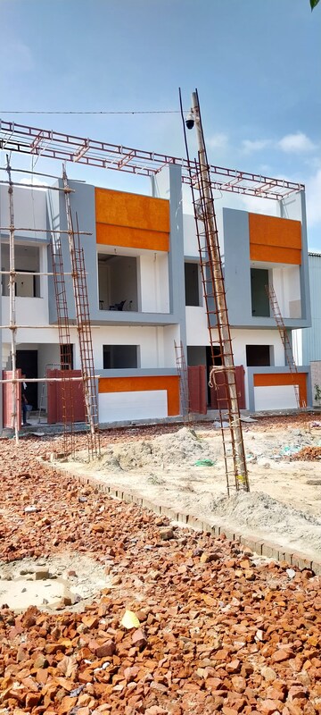 2 BHK Independent House For Sale in Chinhat