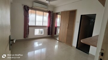 Room in 3 BHK Apartment at Vasai West – for Rent